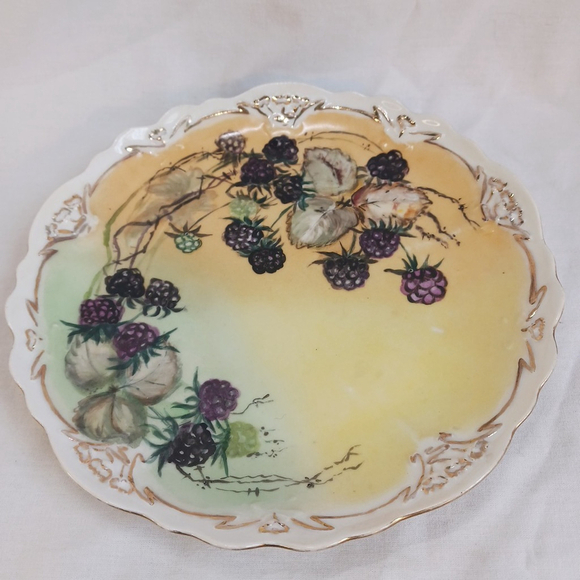 M De Mavelix Limoges France Blackberries Gilt 8.5 Inch